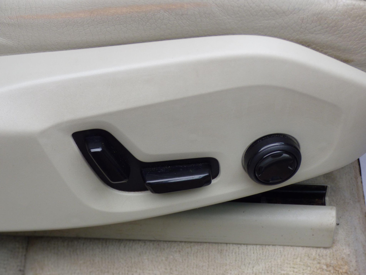 Used Volvo XC90 2015 for sale - 77779421: Photo 31