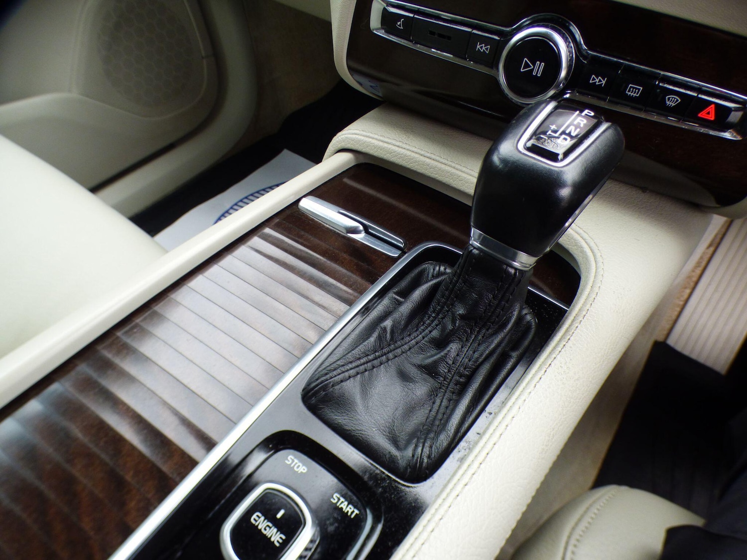 Used Volvo XC90 2015 for sale - 77779421: Photo 43