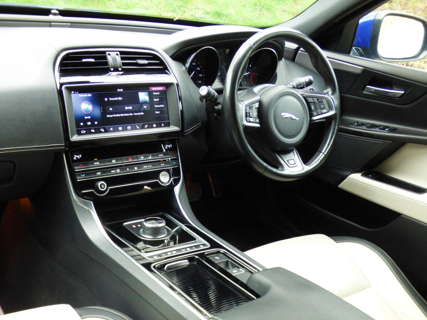 Used Jaguar XE 2019 for sale - 78011872: Photo 10