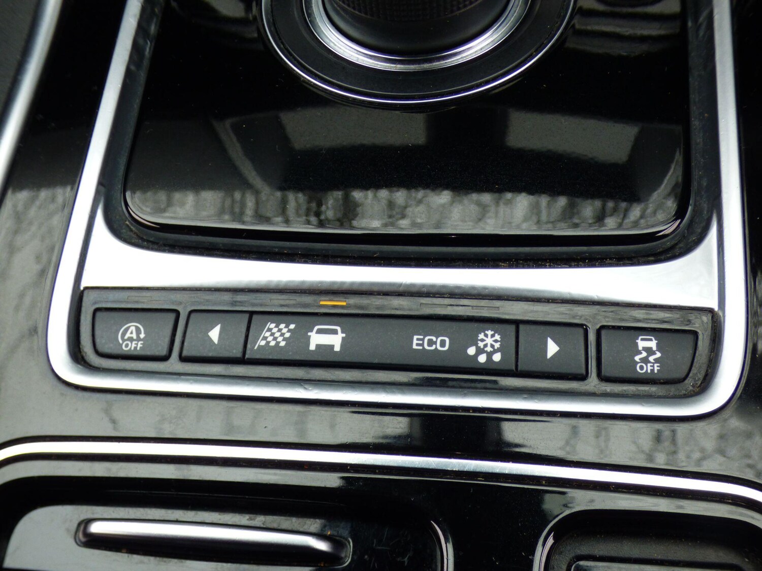 Used Jaguar XE 2019 for sale - 78011872: Photo 22