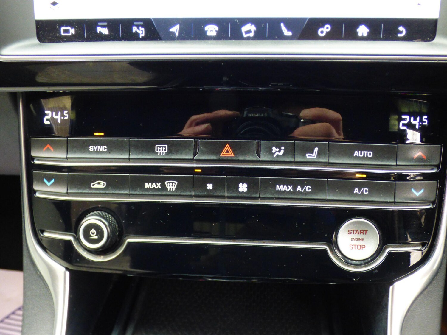 Used Jaguar XE 2019 for sale - 78011872: Photo 33