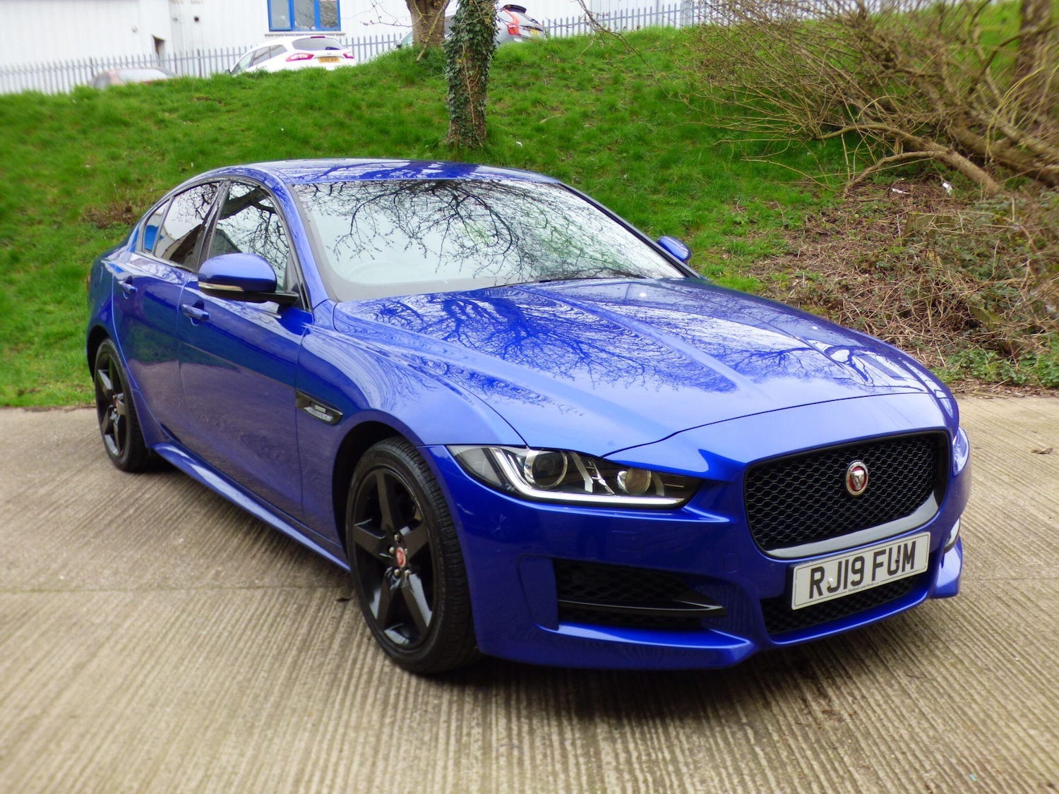 Used Jaguar XE 2019 for sale - 78011872: Photo 4