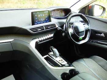 Used Peugeot 3008 2019 for sale - 79551491: Photo
