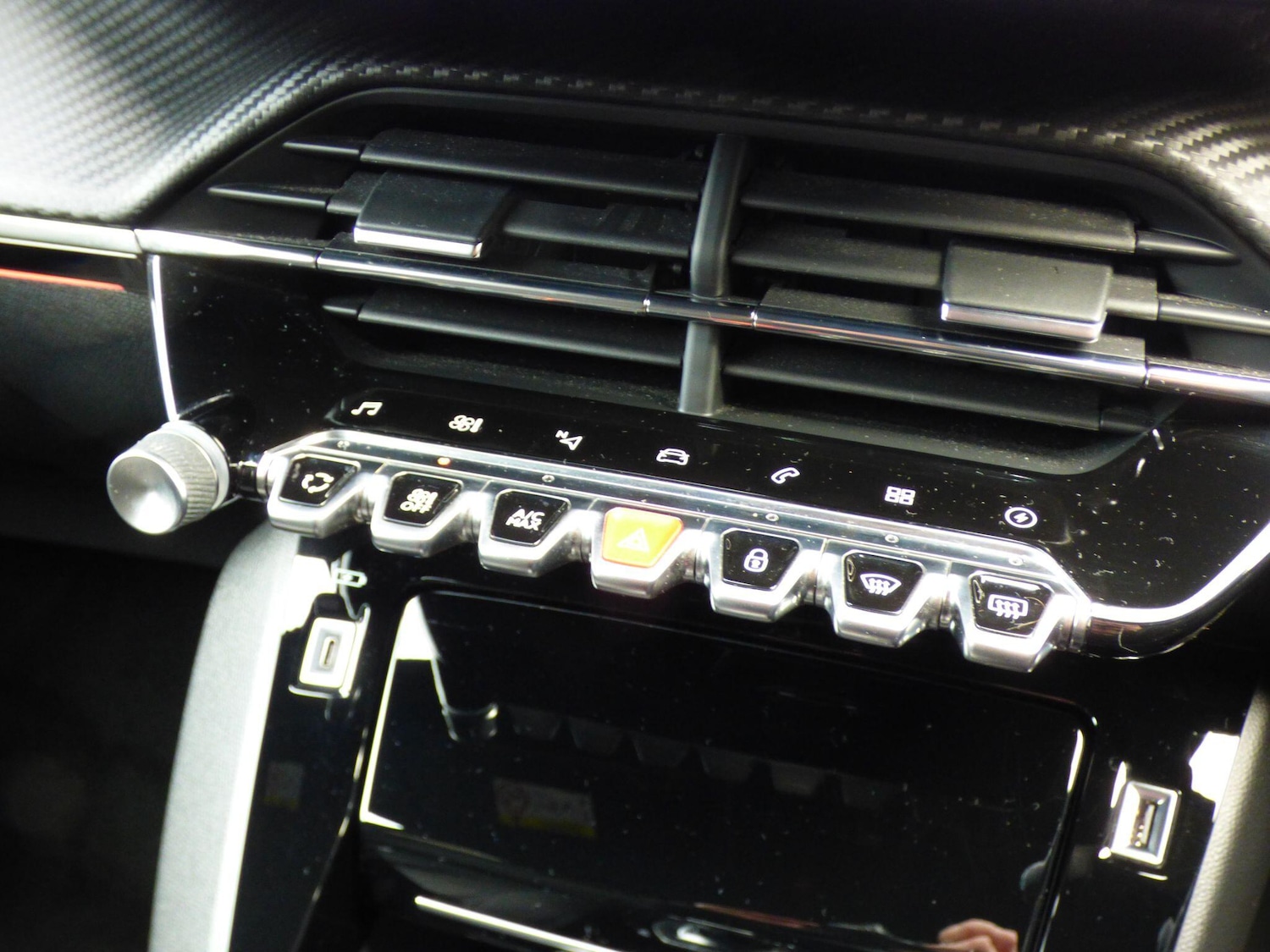 Used Peugeot 208 2021 for sale - 77779445: Photo 25