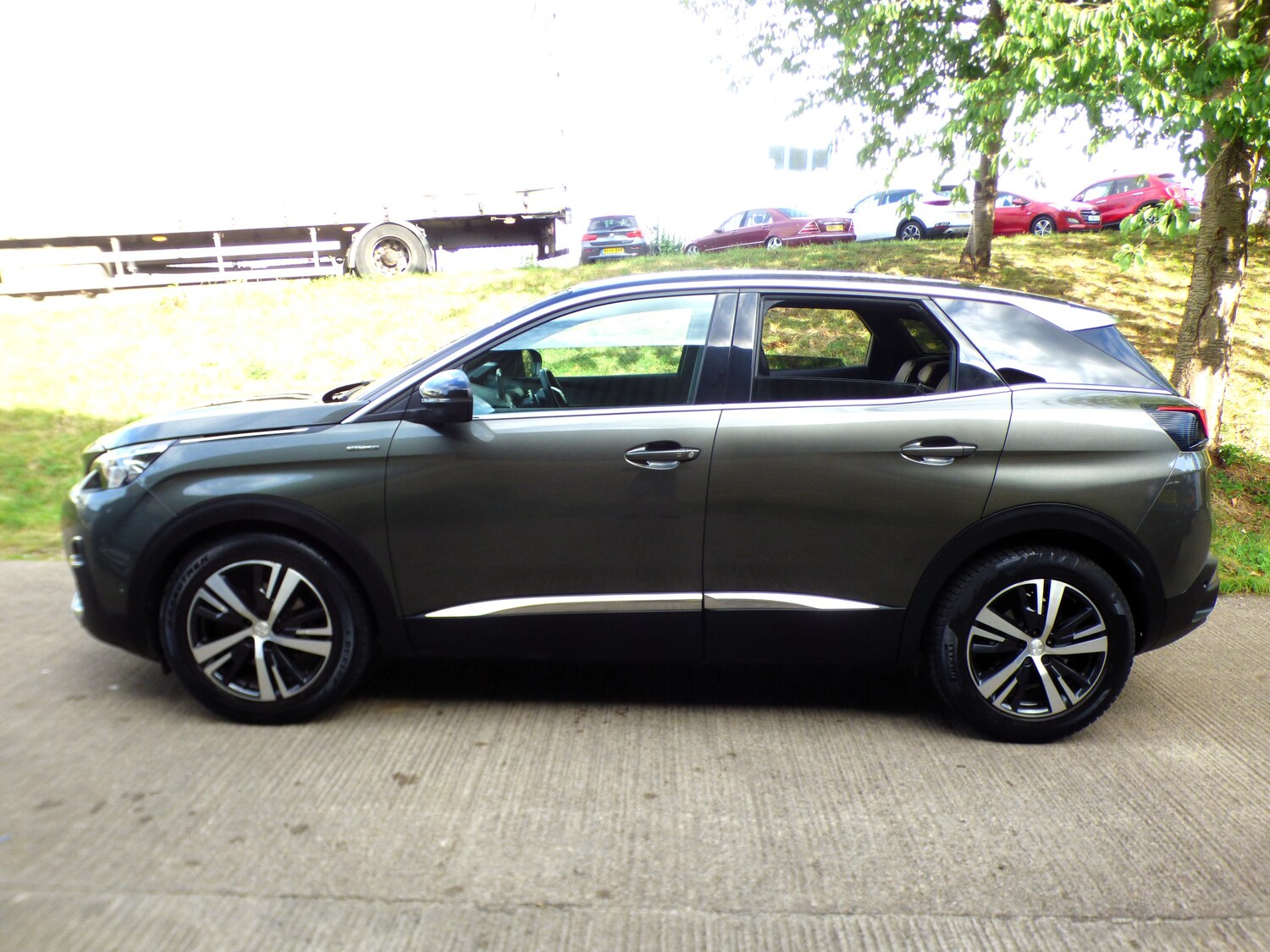 Used Peugeot 3008 2018 for sale - 75667558: Photo 16