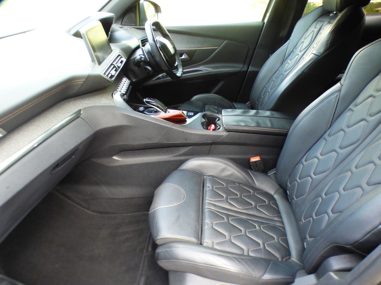 Used Peugeot 3008 2018 for sale - 75667558: Photo 30