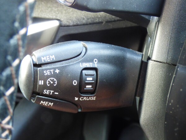 Used Peugeot 3008 2018 for sale - 75667558: Photo 33