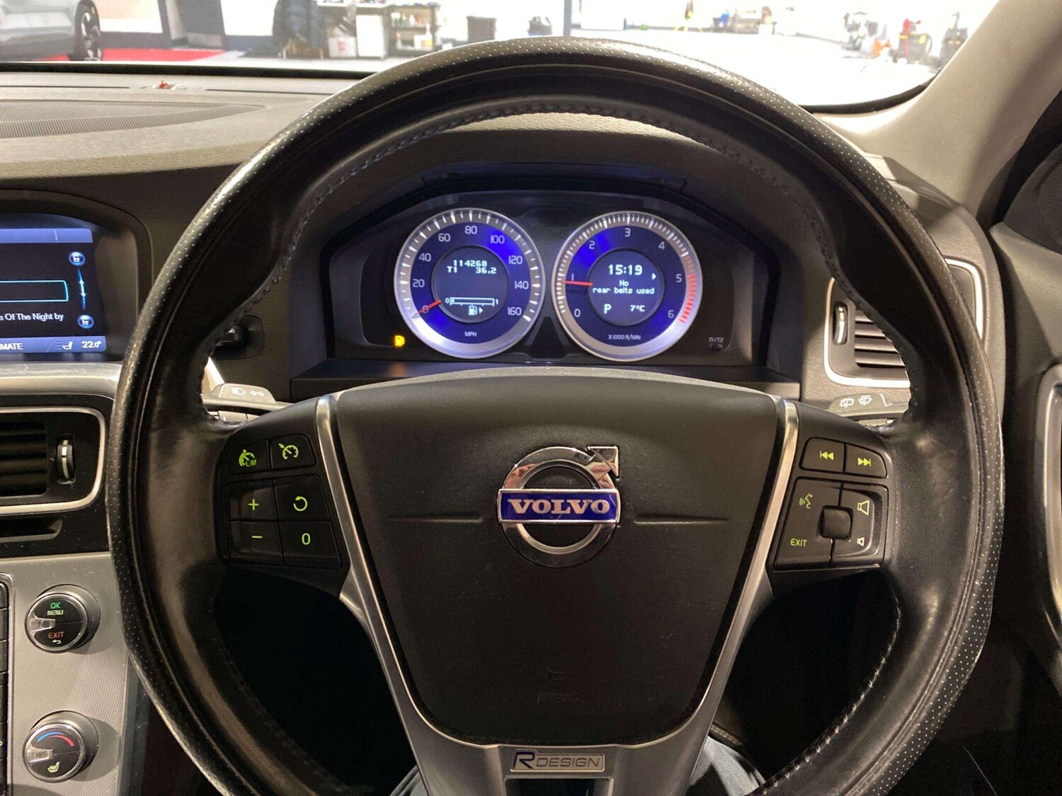 Used Volvo V60 2013 for sale - 77450936: Photo 16