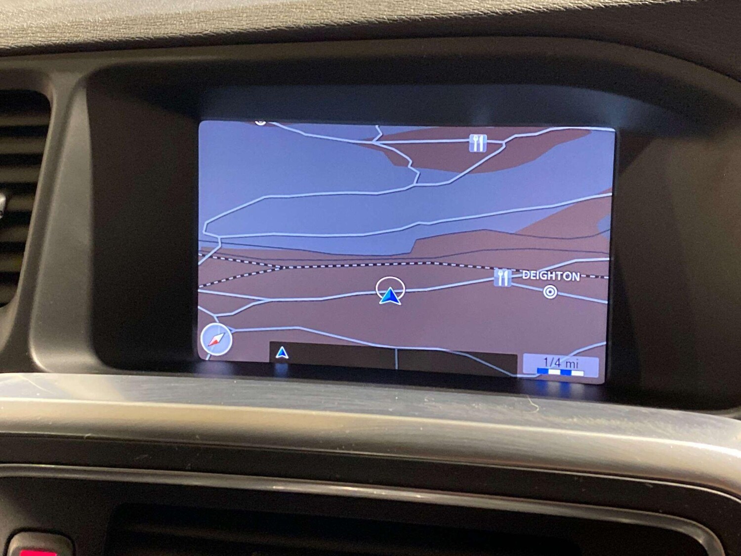 Used Volvo V60 2013 for sale - 77450936: Photo 6