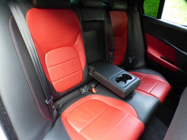 Used Jaguar XE 2015 for sale - 76224983: Photo 15