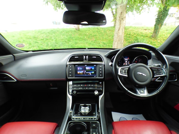 Used Jaguar XE 2015 for sale - 76224983: Photo 16