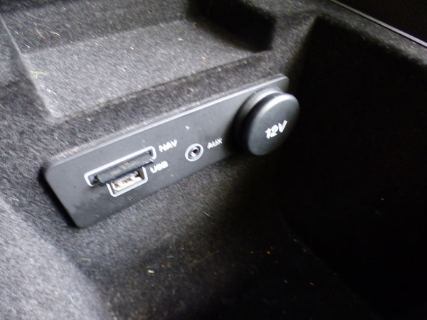 Used Jaguar XE 2015 for sale - 76224983: Photo 30