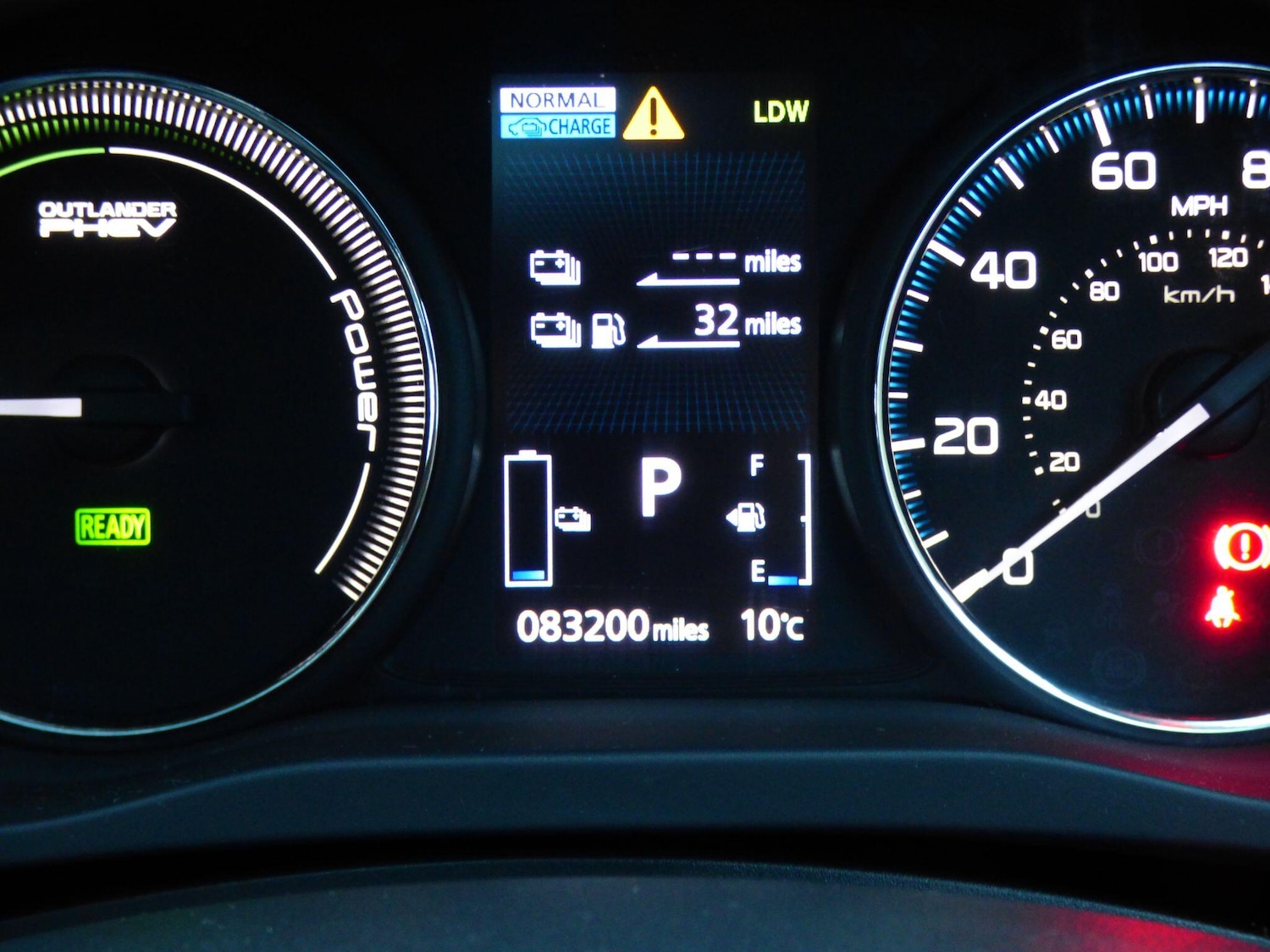 Used Mitsubishi Outlander 2016 for sale - 77319675: Photo 25