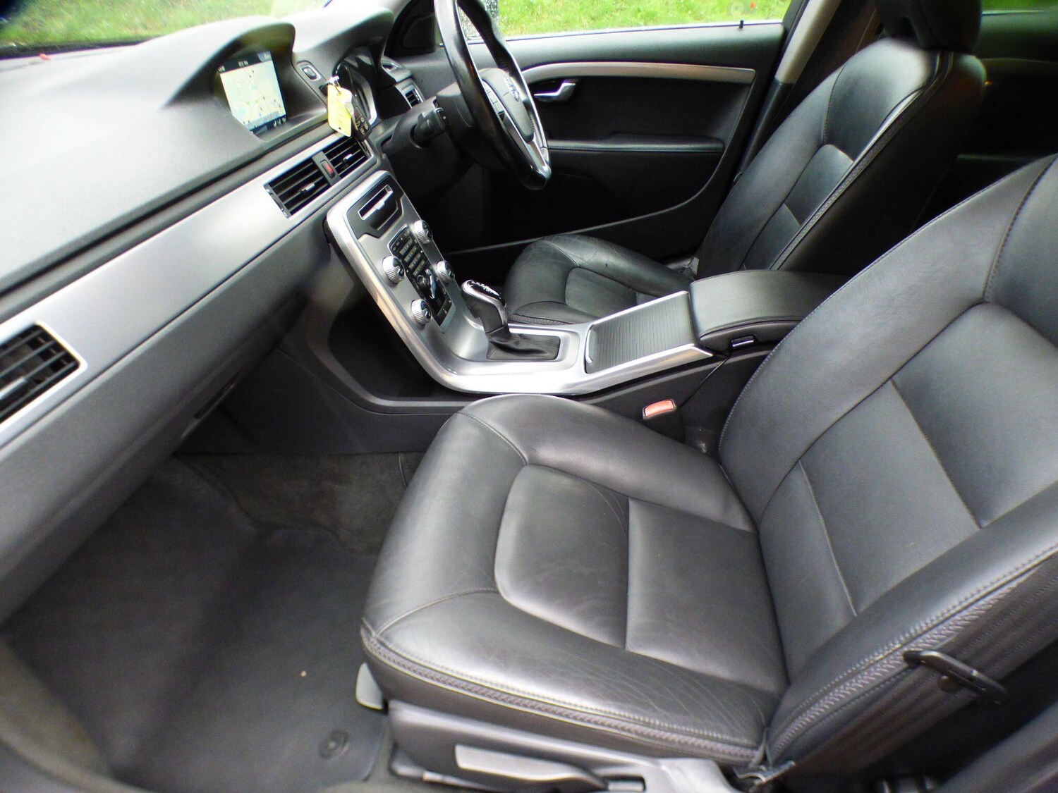 Used Volvo XC70 2015 for sale - 78015969: Photo 33