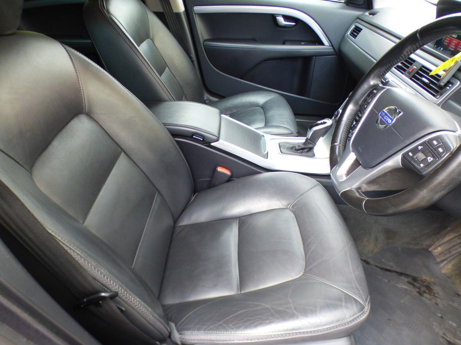 Used Volvo XC70 2015 for sale - 78015969: Photo 36