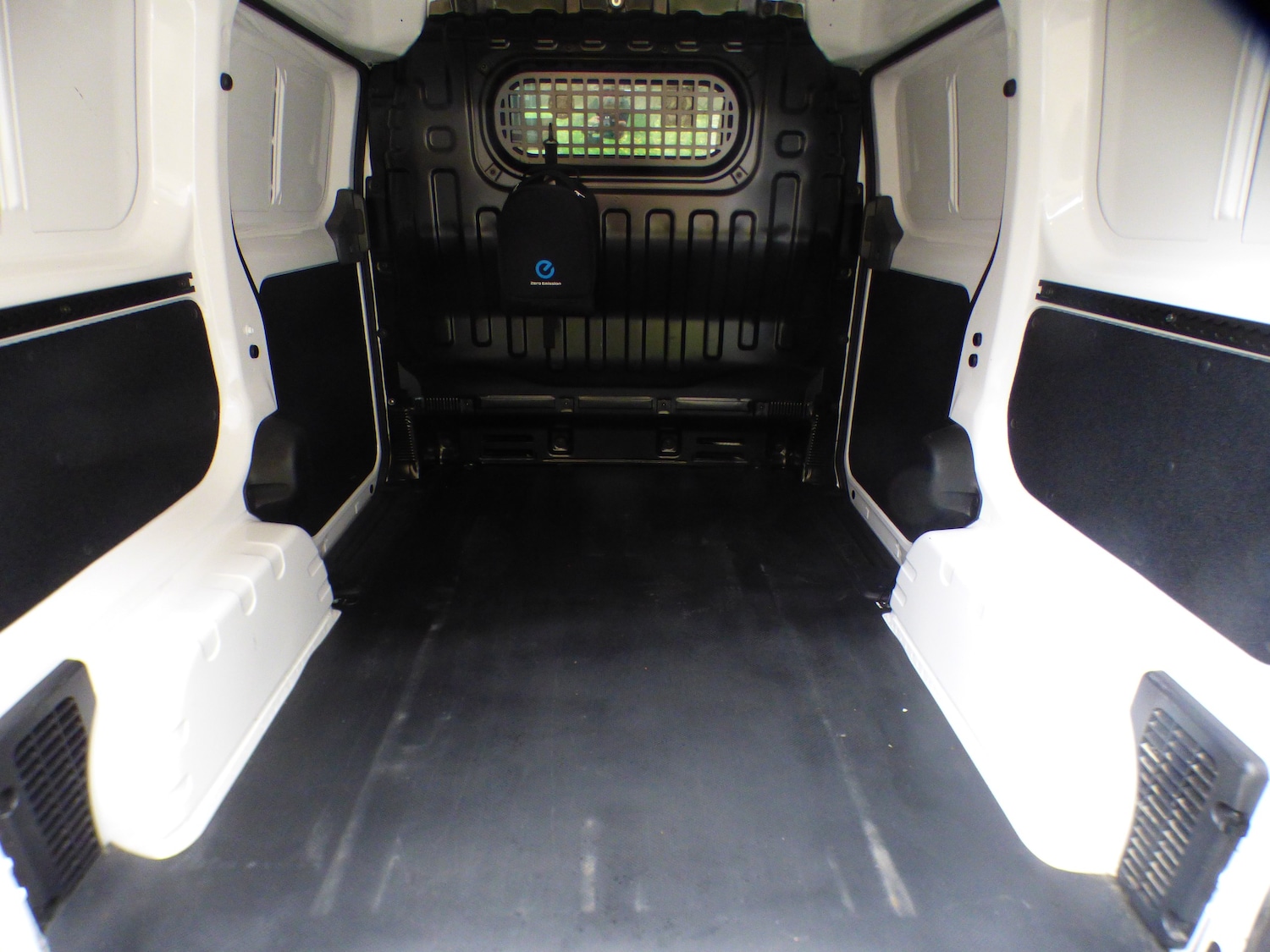 Used Nissan e-NV200 2018 for sale - 76236867: Photo 26