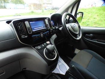 Used Nissan e-NV200 2018 for sale - 76236867: Photo