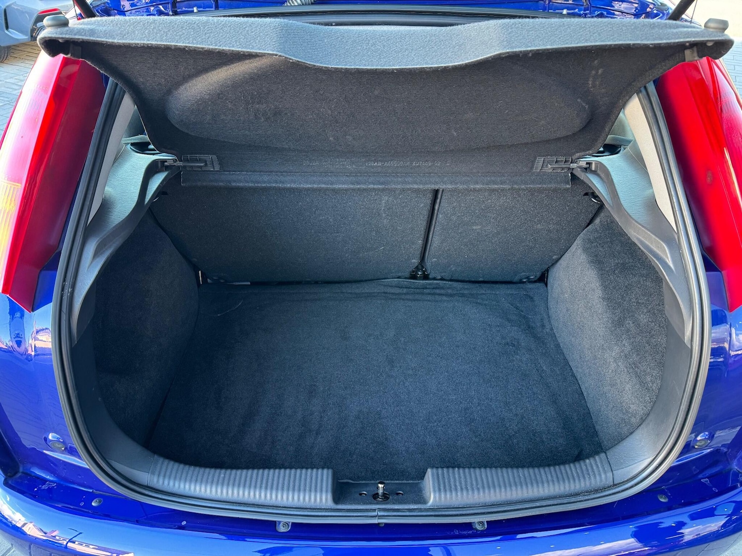 Used Ford Focus 2003 for sale - 76389254: Photo 31