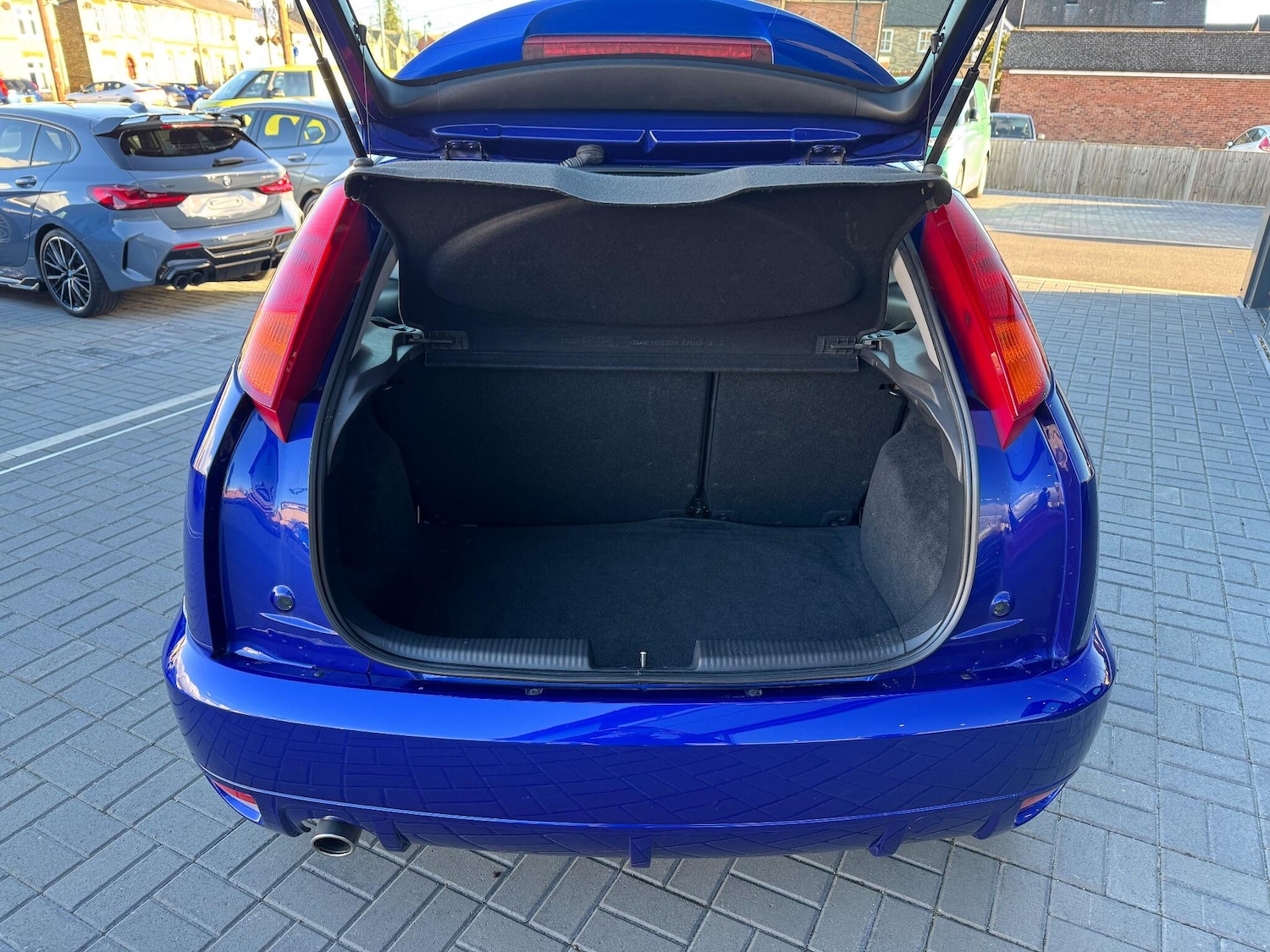 Used Ford Focus 2003 for sale - 76389254: Photo 32