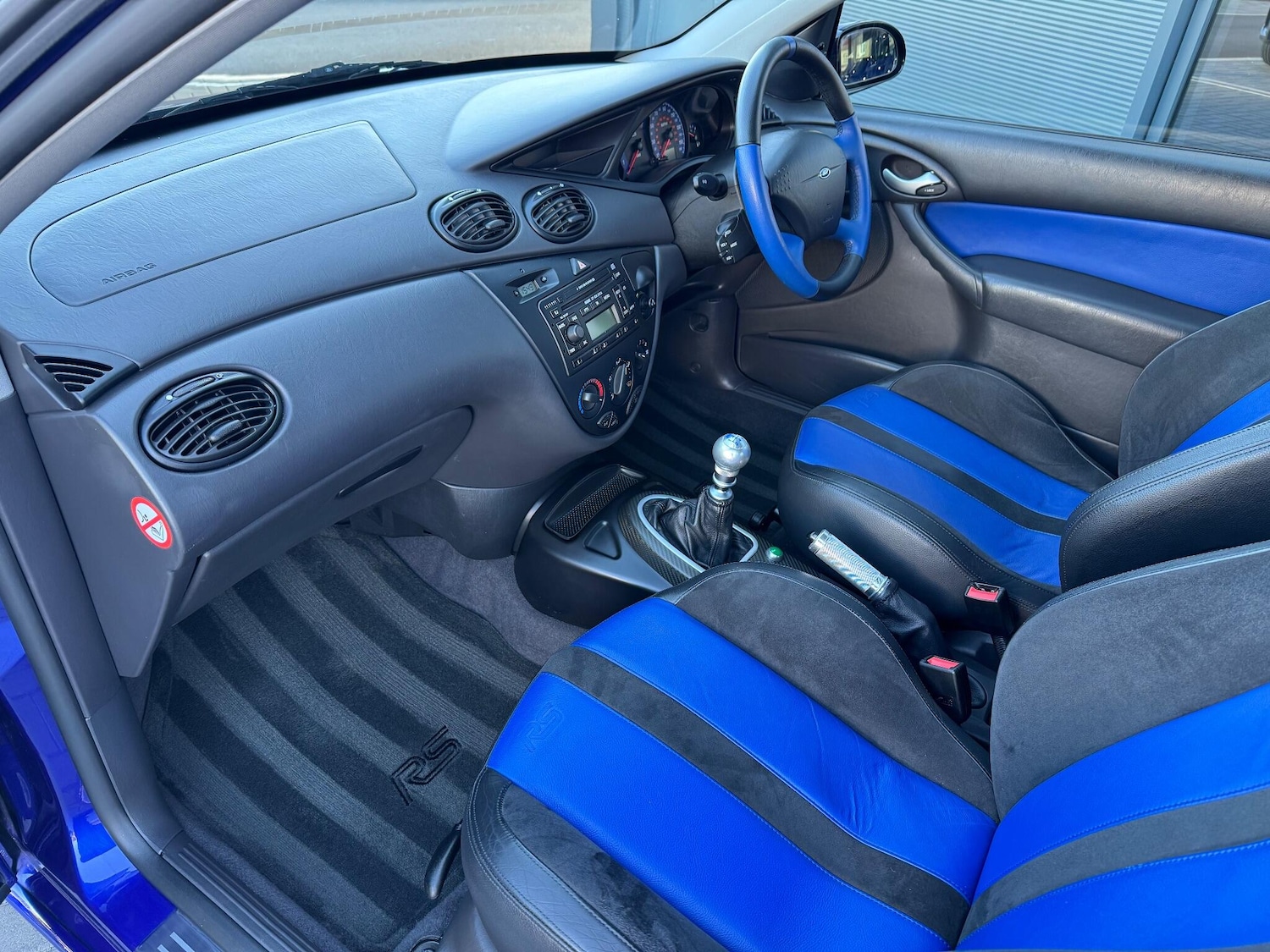 Used Ford Focus 2003 for sale - 76389254: Photo 36