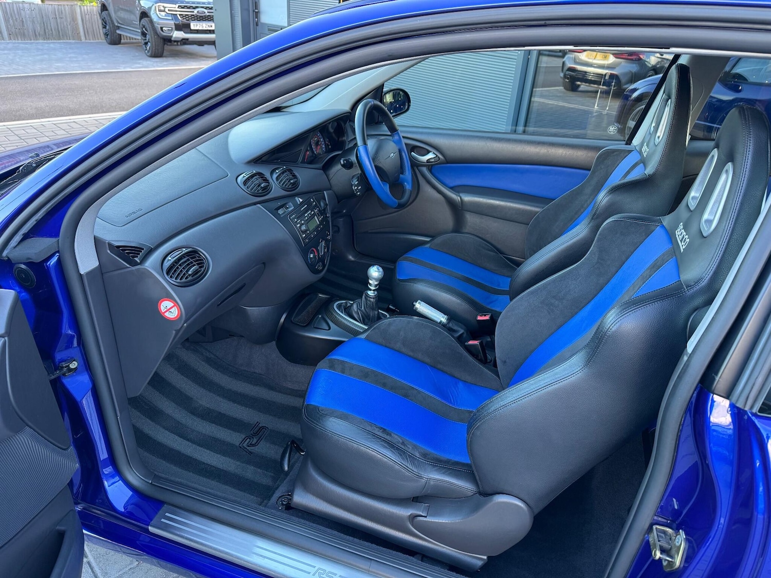 Used Ford Focus 2003 for sale - 76389254: Photo 37