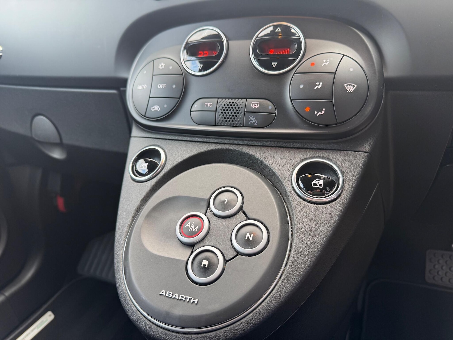 Used Abarth 695 2024 for sale - 76398234: Photo 12