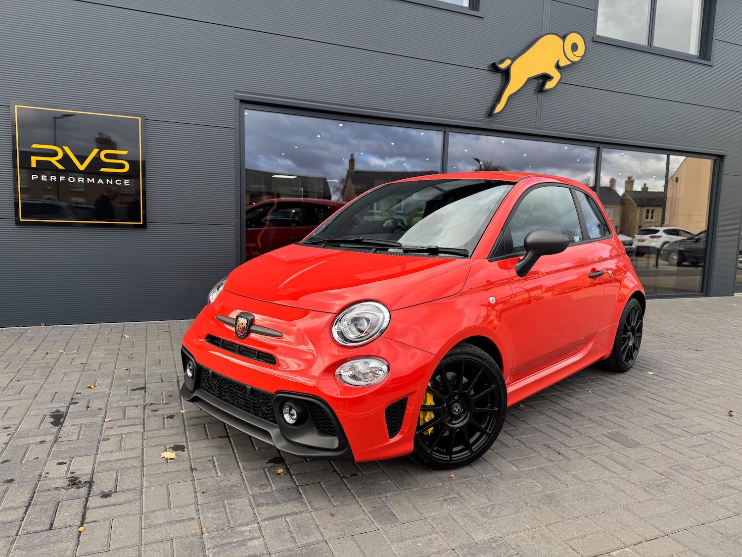 Used Abarth 695 2024 for sale - 76398234: Photo 9