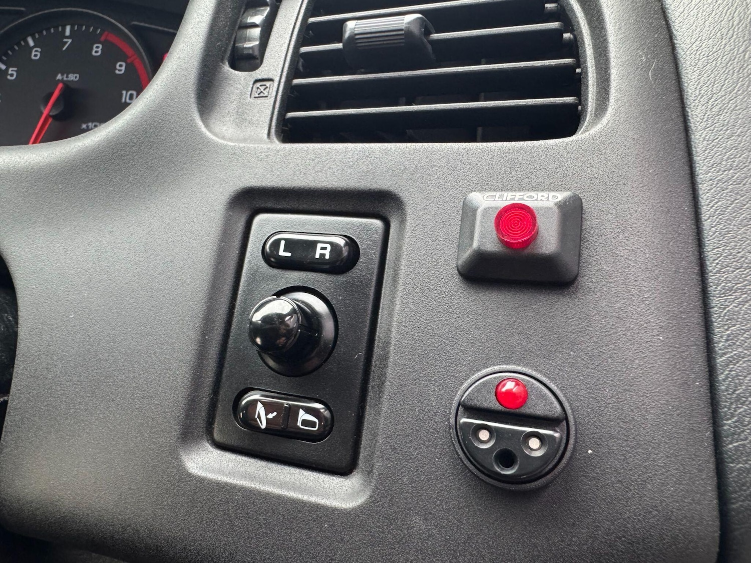 Used Nissan Skyline 2000 for sale - 76513074: Photo 22