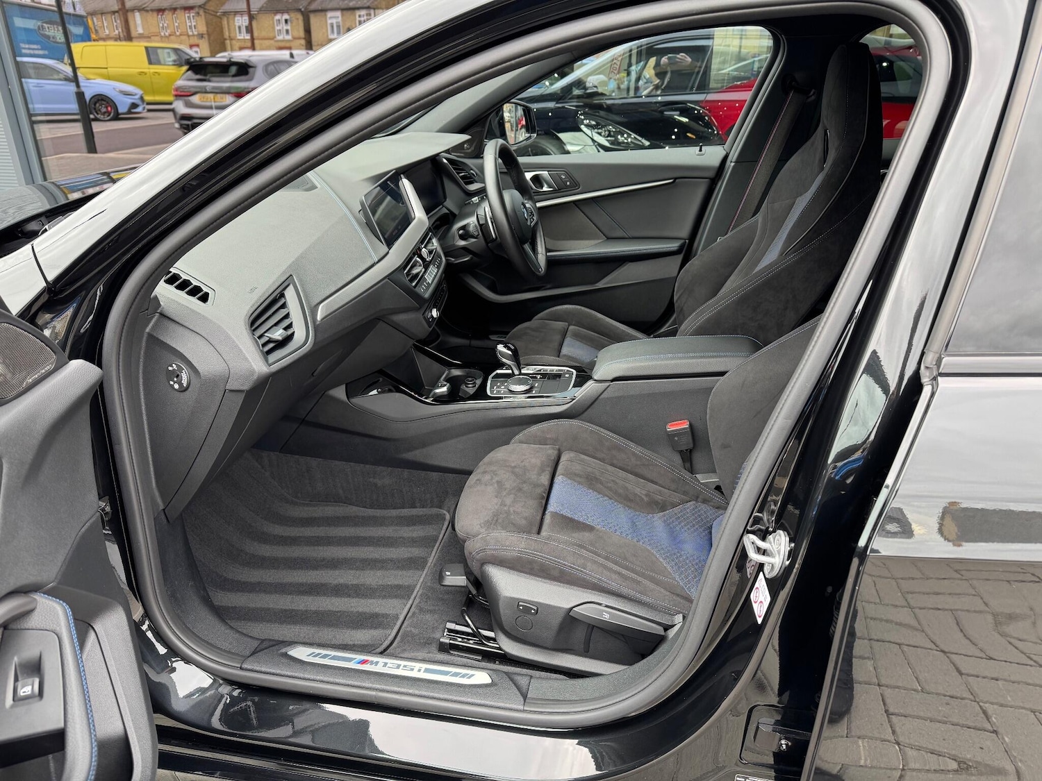 Used BMW 1 Series 2023 for sale - 76361115: Photo 18