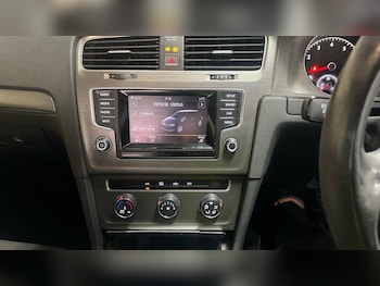 Used Volkswagen Golf 2013 for sale - 76964322: Photo