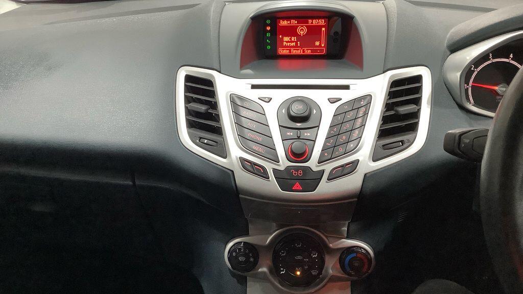 Used Ford Fiesta 2012 for sale - 76742908: Photo 12