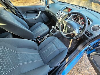 Used Ford Fiesta 2010 for sale - 76701970: Photo