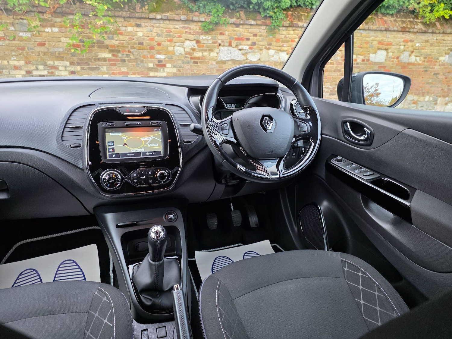 Used Renault Captur for sale - 76702200: Photo 28