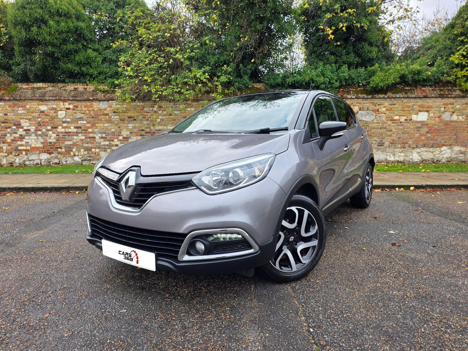 Used Renault Captur for sale - 76702200: Photo 3