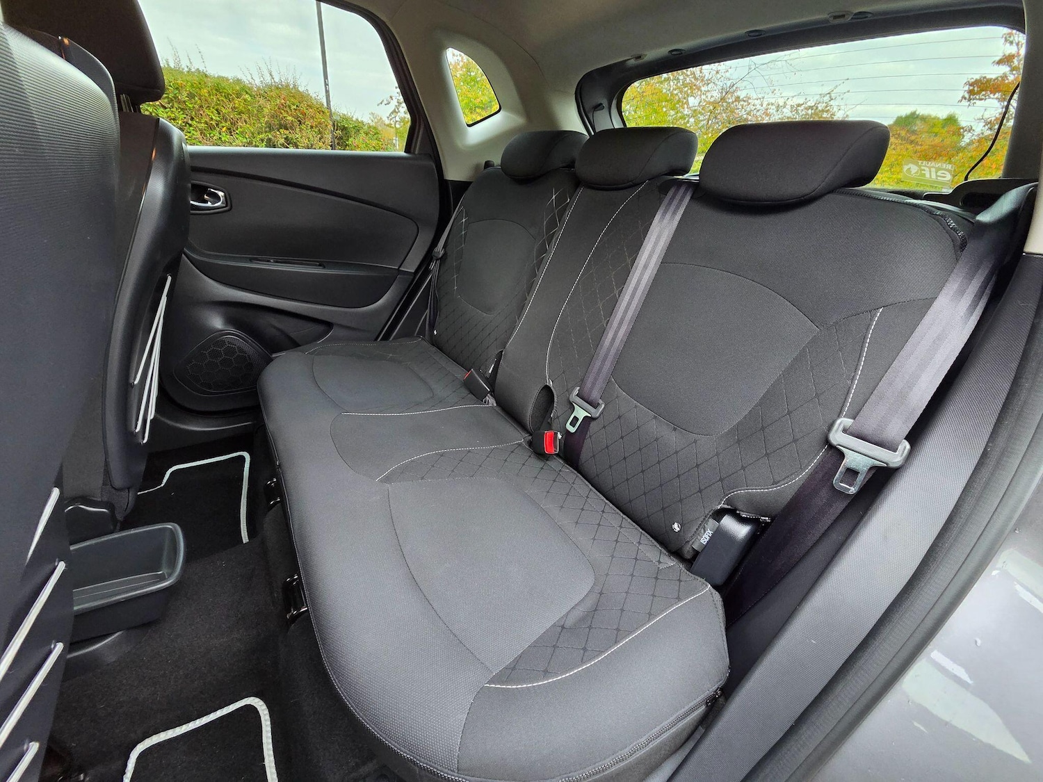 Used Renault Captur for sale - 76702200: Photo 30