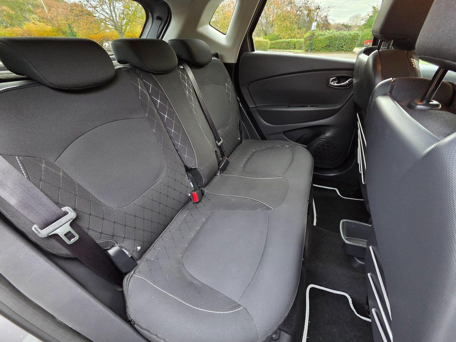 Used Renault Captur for sale - 76702200: Photo 34