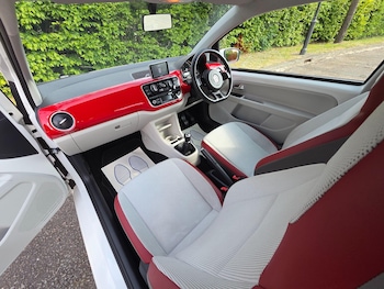 Used Volkswagen up! 2015 for sale - 78347826: Photo