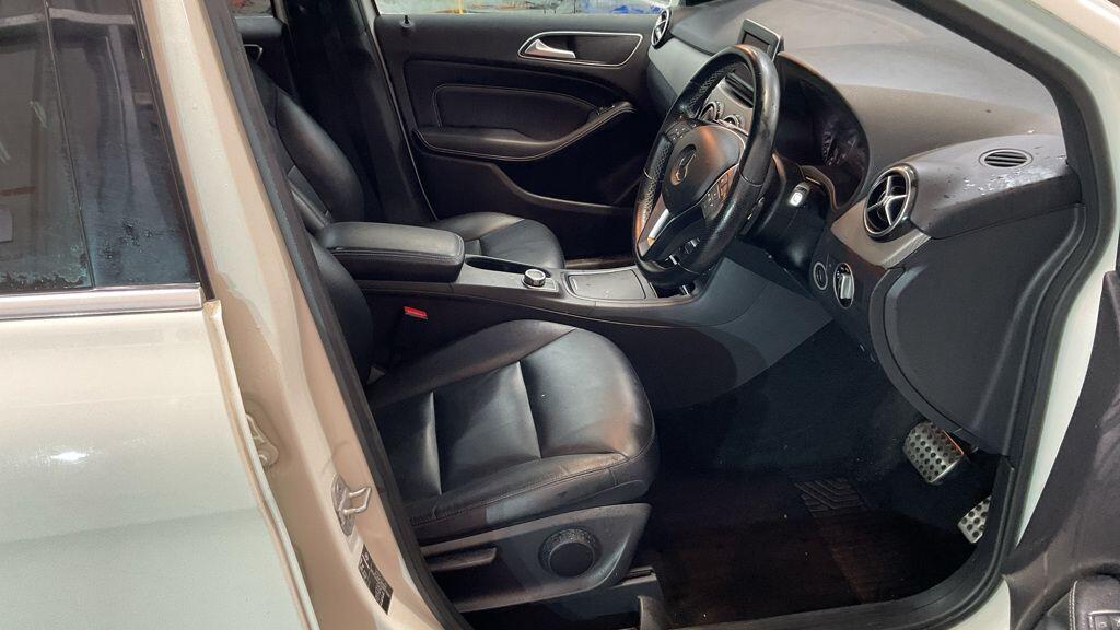 Used Mercedes-Benz B Class 2012 for sale - 77808248: Photo 2