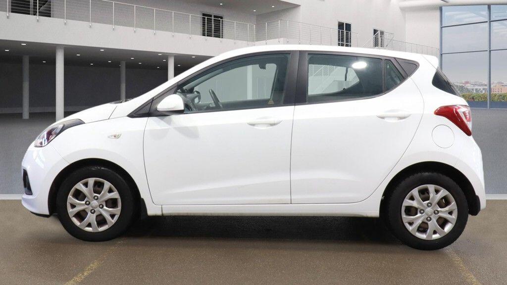 Used Hyundai i10 2014 for sale - 77215177: Photo 8