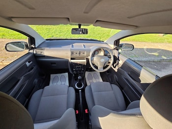 Used Volkswagen Fox 2010 for sale - 77722933: Photo