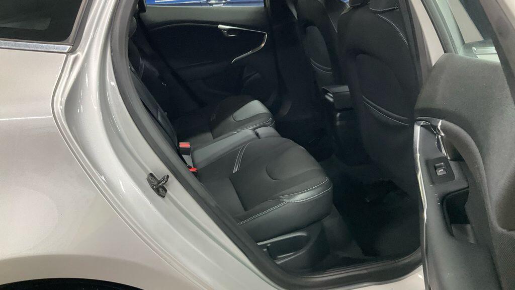 Used Volvo V40 2013 for sale - 77426104: Photo 10