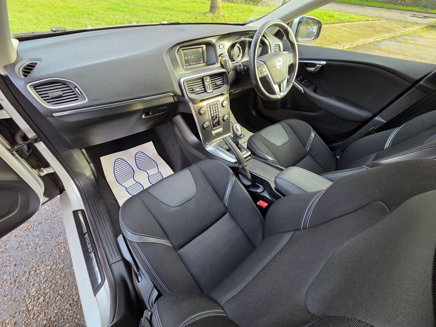 Used Volvo V40 2013 for sale - 77426104: Photo 23