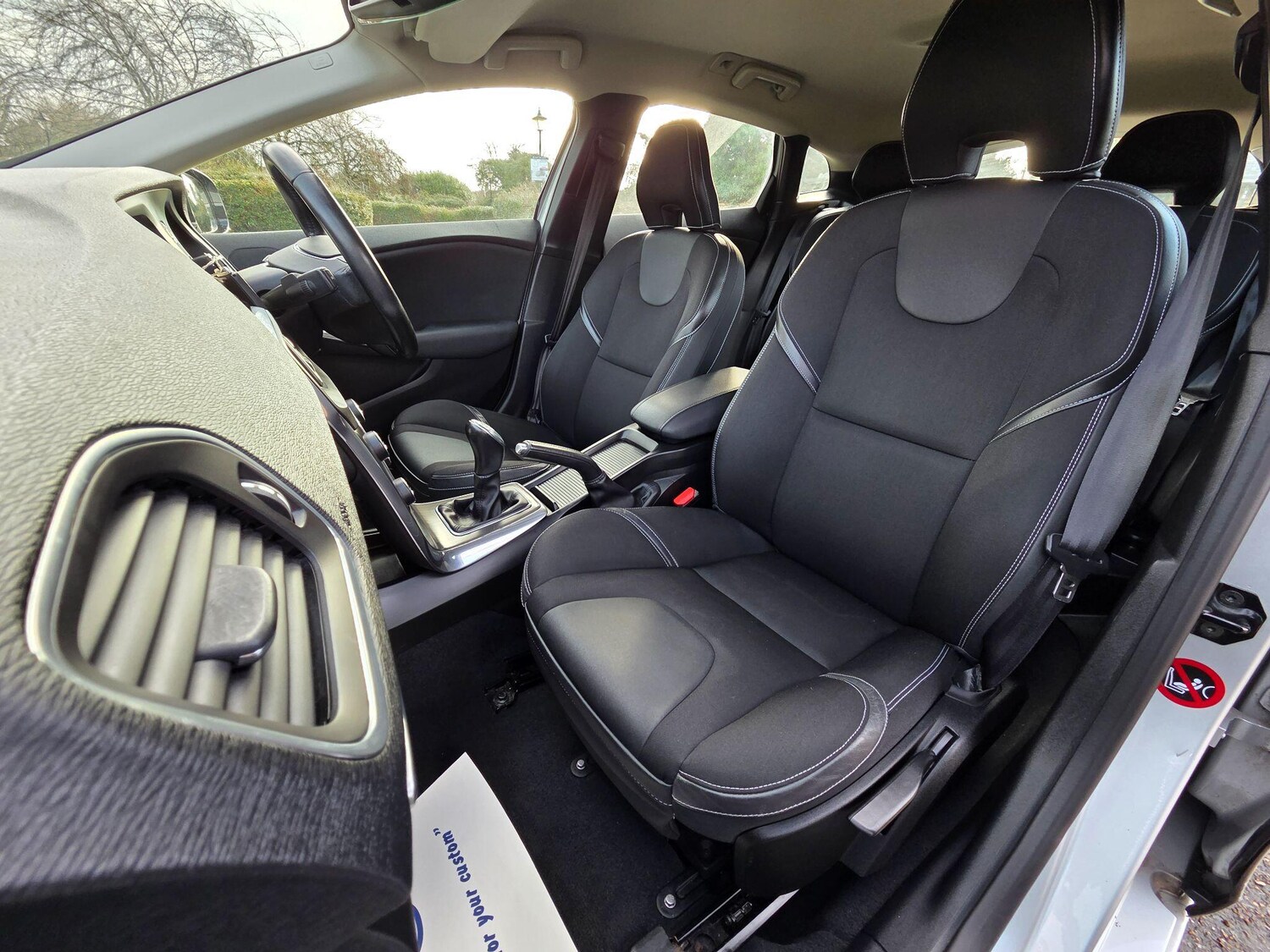 Used Volvo V40 2013 for sale - 77426104: Photo 24