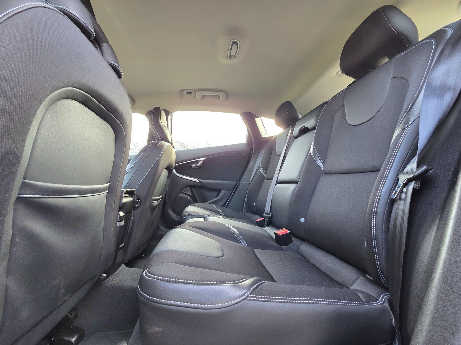 Used Volvo V40 2013 for sale - 77426104: Photo 29