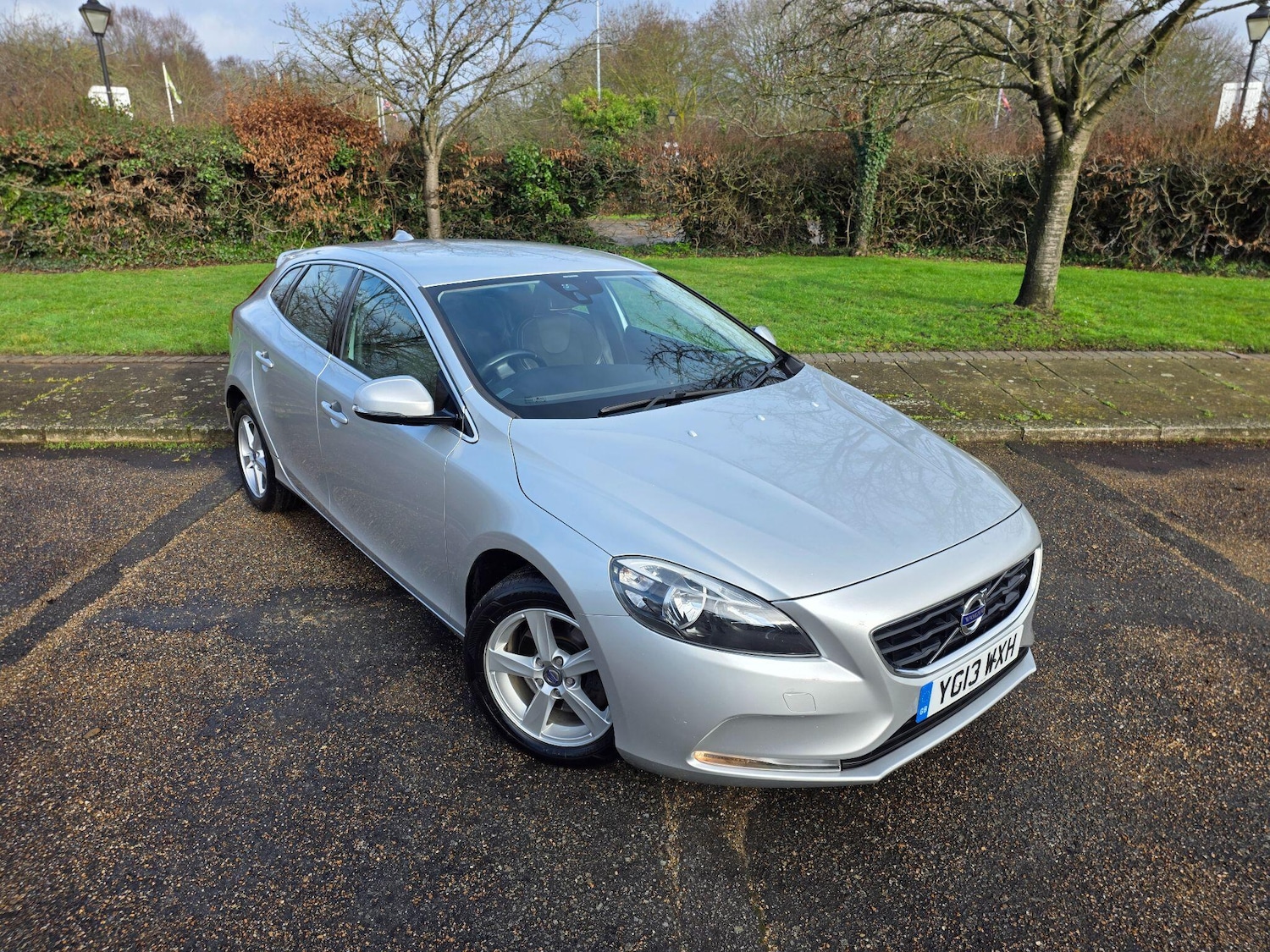 Used Volvo V40 2013 for sale - 77426104: Photo 40