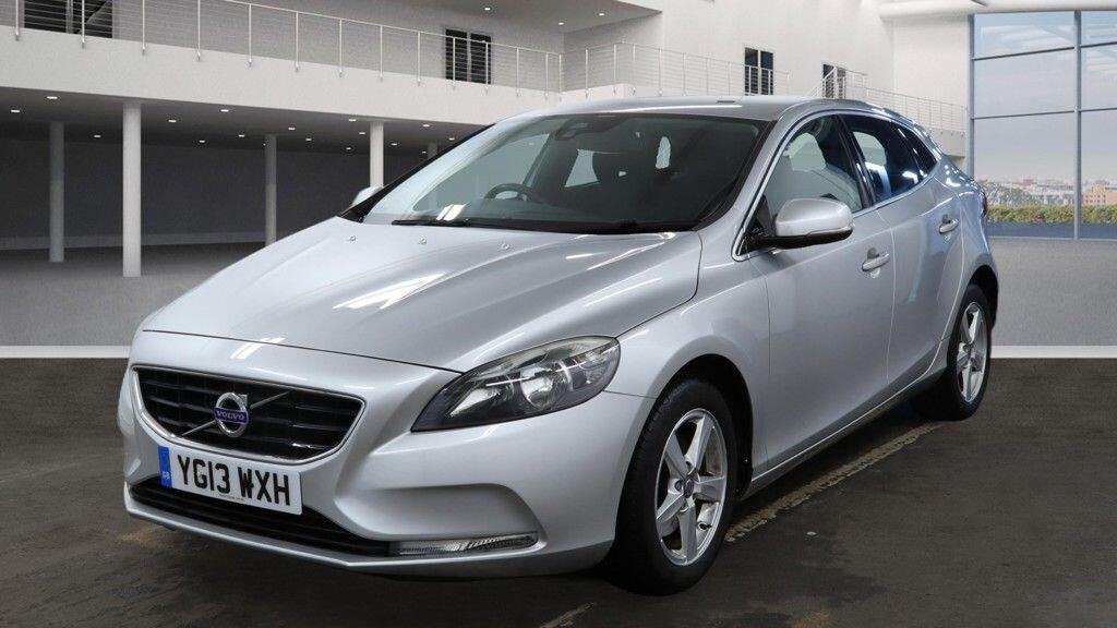 Used Volvo V40 2013 for sale - 77426104: Photo 5