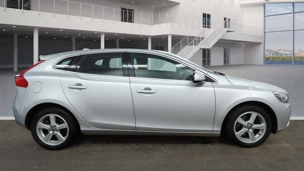Used Volvo V40 2013 for sale - 77426104: Photo 7