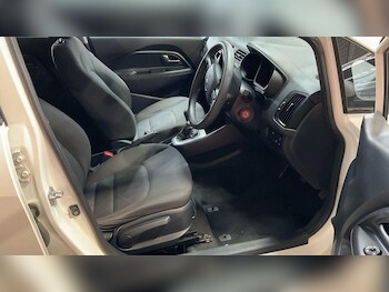 Used Kia Rio 2013 for sale - 77358383: Photo