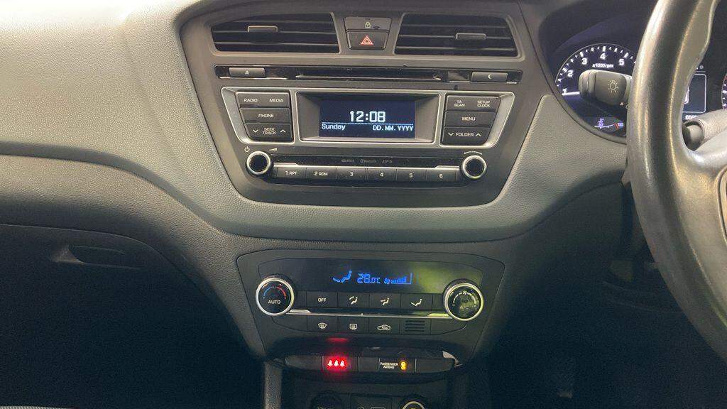 Used Hyundai i20 2015 for sale - 77143869: Photo 12