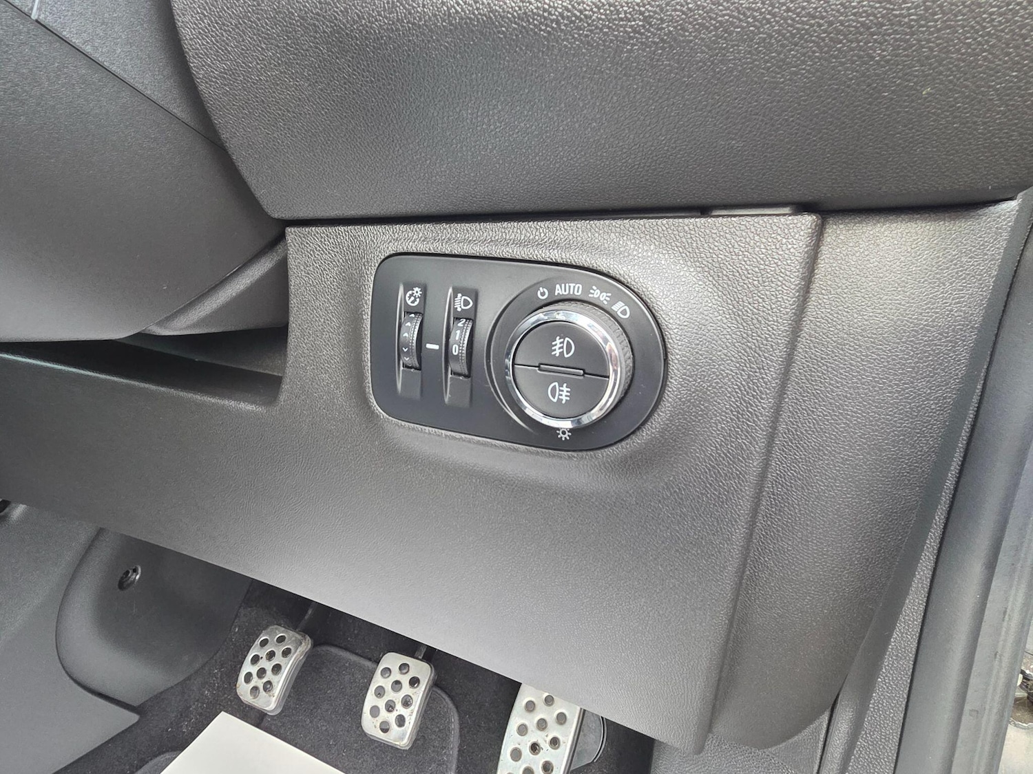 Used Vauxhall Corsa 2015 for sale - 76771977: Photo 21